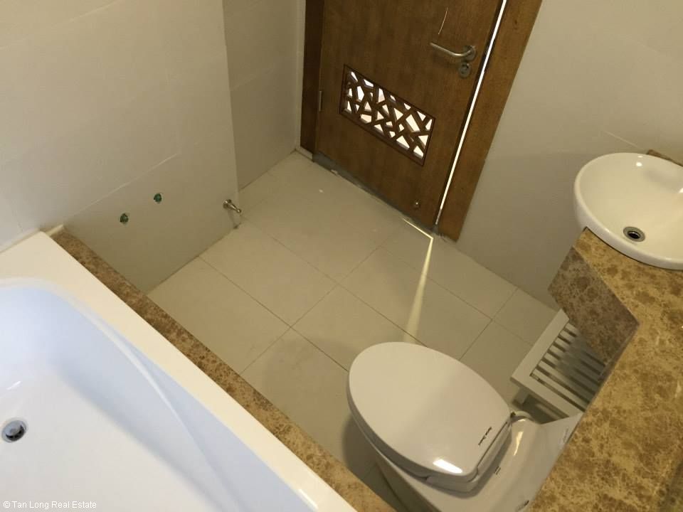 7th floor service apartment in highrise building of Kim Ma street, Ba Dinh district. 8