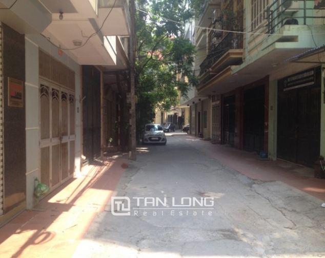 A nice house in Hoang Quoc Viet street, Cau Giay, Ha noi for lease 1
