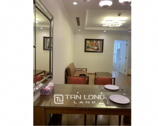 Affordable 1 bedroom apartment for rent in Vinhomes Nguyen Chi Thanh 3