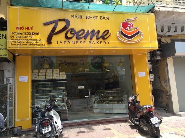 A house for rent designed into a shop on Pho Hue Street.