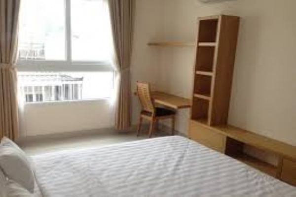 Apartment for rent in block 6 Doi Nhan, A building, (beautiful building) Ba Dinh, Hanoi, 75m2, 2 bedrooms, price 8 million VND / month