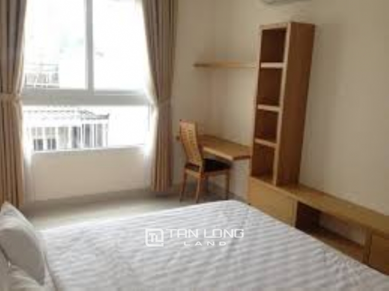 Apartment for rent in block 6 Doi Nhan, A building, (beautiful building) Ba Dinh, Hanoi, 75m2, 2 bedrooms, price 8 million VND / month 1