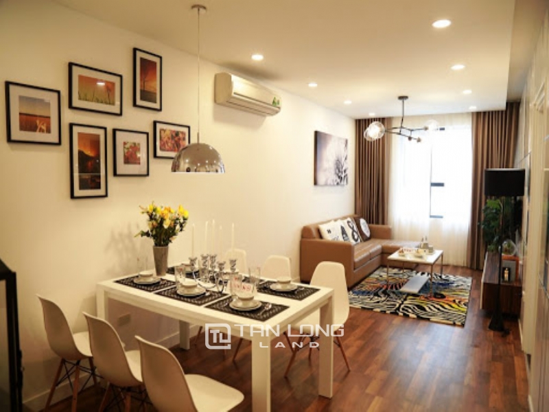 Apartment for rent in The Golden Armor (B6 Giang Vo) 110m2, 3 bedrooms, lake view price 18 million VND / month 1
