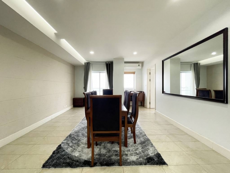 Awesome lakeview apartment for rent in Golden Westlake 13