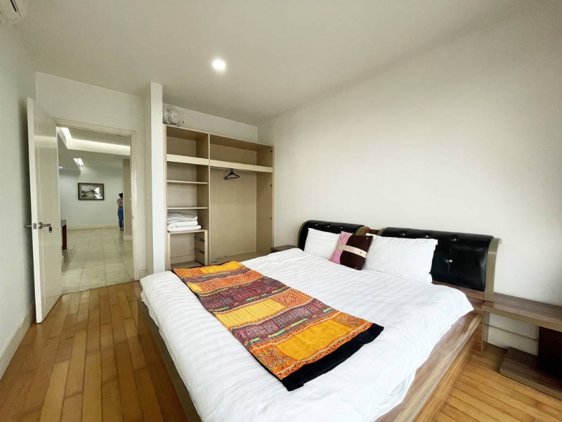 Awesome lakeview apartment for rent in Golden Westlake 21
