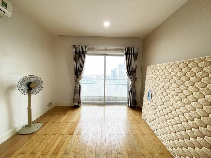 Awesome lakeview apartment for rent in Golden Westlake 26