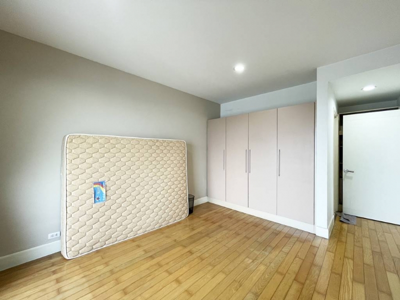Awesome lakeview apartment for rent in Golden Westlake 28