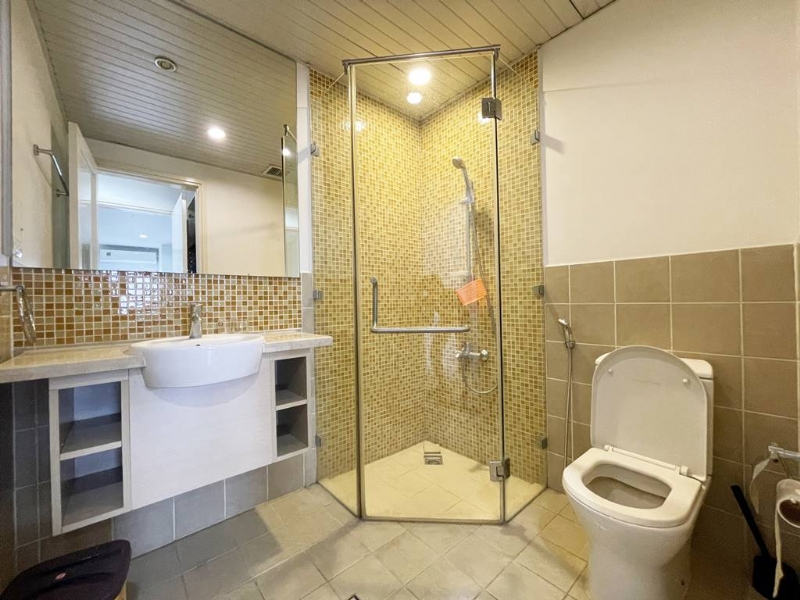 Awesome lakeview apartment for rent in Golden Westlake 31
