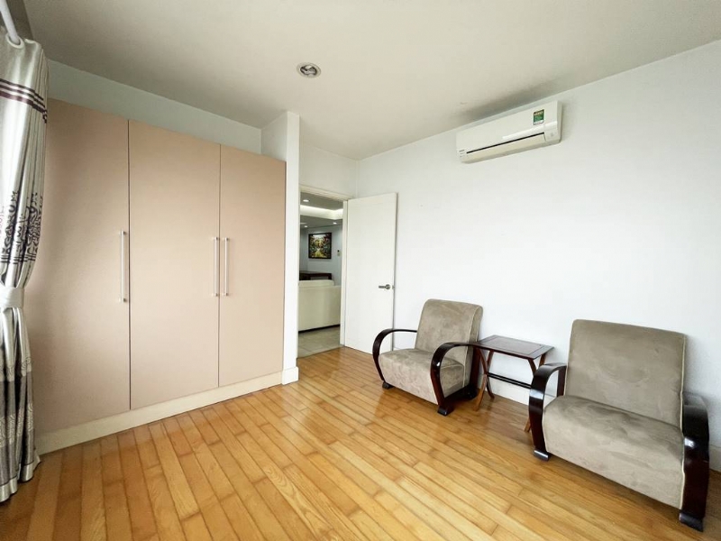 Awesome lakeview apartment for rent in Golden Westlake 32