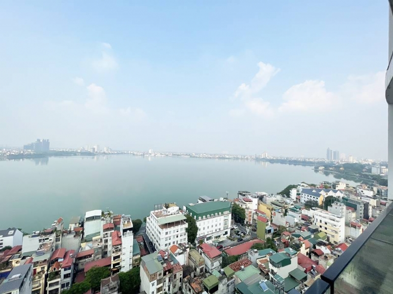 Awesome lakeview apartment for rent in Golden Westlake 41