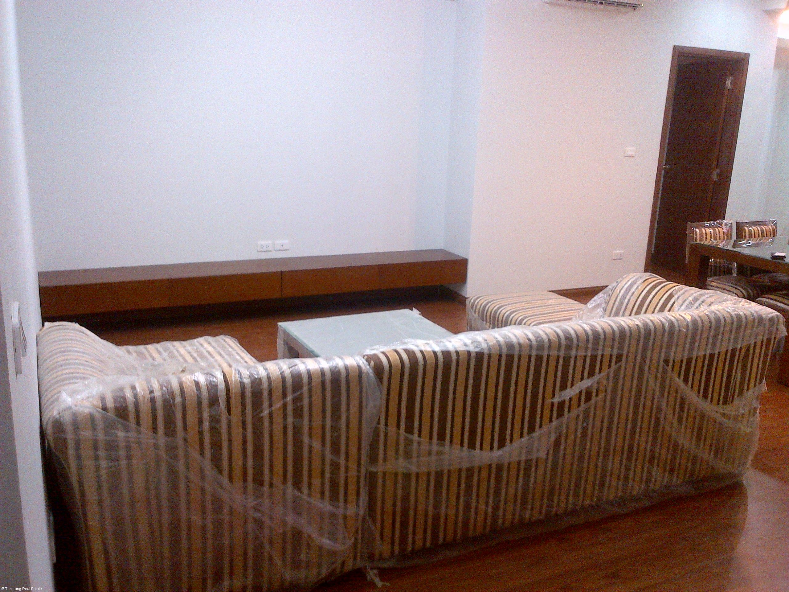 Brand new 2 bedroom apartment for rent in Star Tower, Cau Giay, Hanoi 2