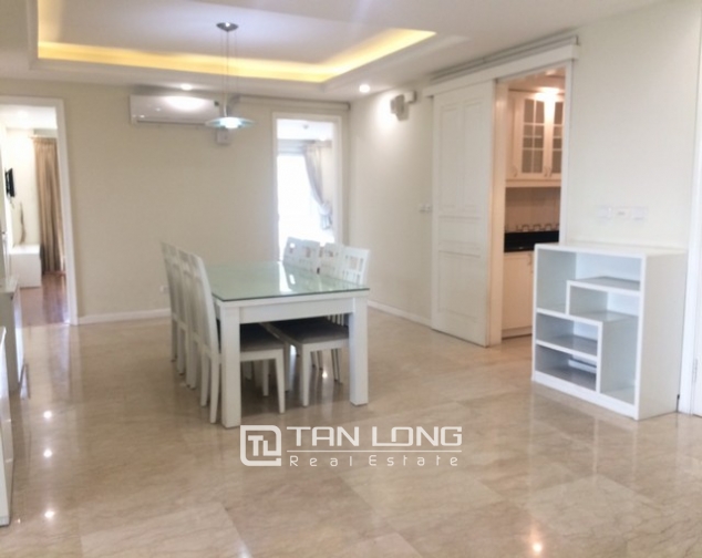Bright and spacious 4 bedroom apartment for rent in P2 Ciputra 4