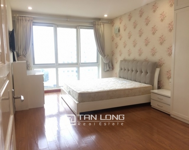 Bright and spacious 4 bedroom apartment for rent in P2 Ciputra 5