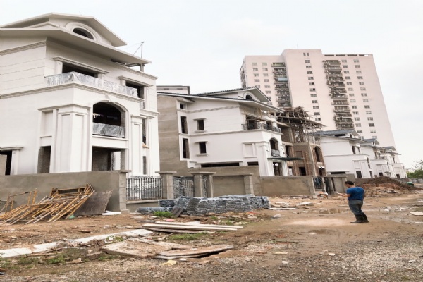 Diplomatic rental, villa 300m from West Lake, VND 20.5 billion, DT 132m2, built 4 floors + 1 cellar