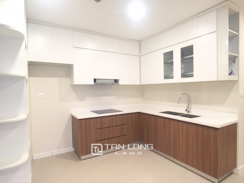Full furnished apartment for rent in Kosmo Tay Ho 4