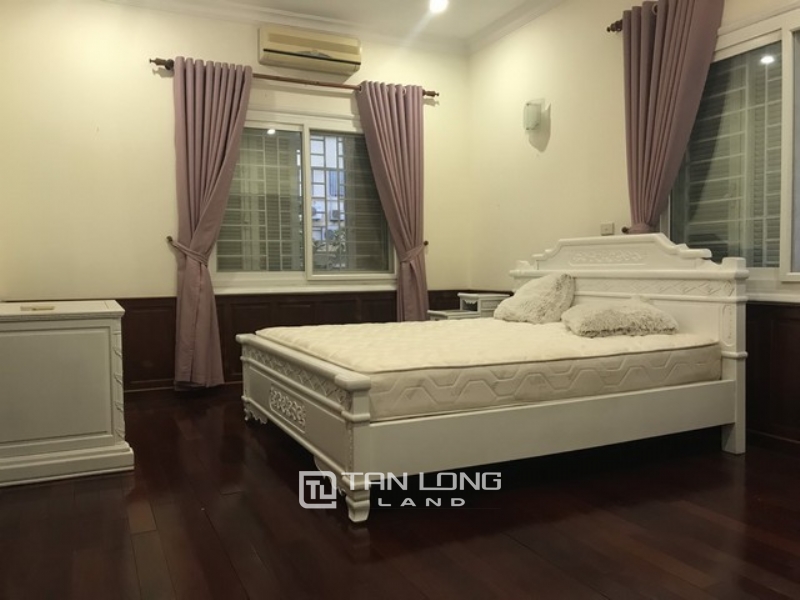 Gardening and fully furnished 4 bedroom villa for rent in G block Ciputra Tay Ho district 1