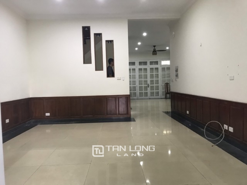 Gardening and fully furnished 4 bedroom villa for rent in G block Ciputra Tay Ho district 1