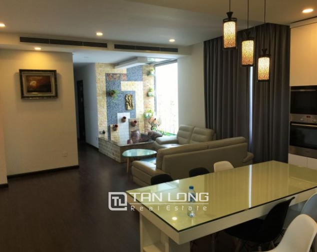 Glamorous serviced apartment in Tue Tinh street, Hai Ba Trung dist for lease 1