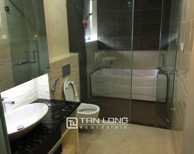 Glamorous serviced apartment in Tue Tinh street, Hai Ba Trung dist for lease 2