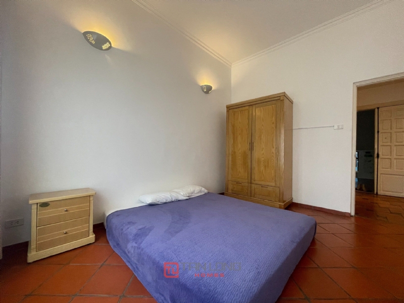 House on Xuan Dieu street for rent. 5