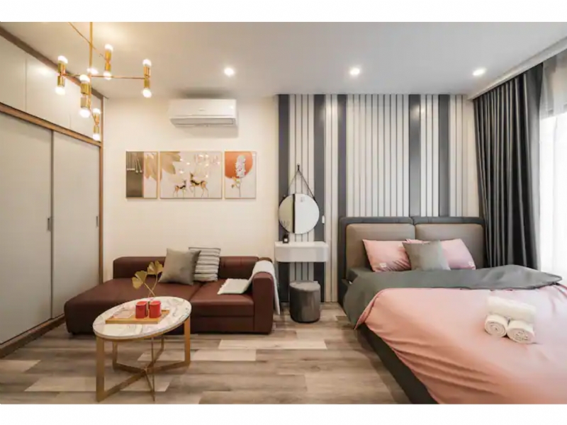 Lake view 2 bedrooms apartment for rent in D.eldorado, Phu Thuong tower 4