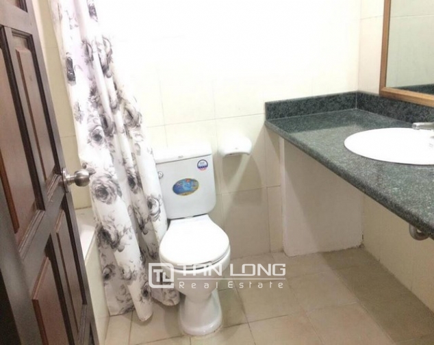 Lake view 3 bedroom furnished apartment for rent in G3 building Ciputra Tay Ho 7