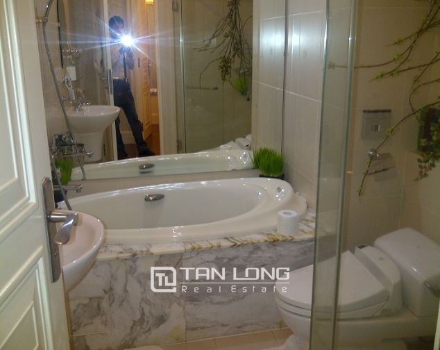 Luxury 3 bedroom apartment for lease in The Manor, Nam Tu Liem district, Hanoi 4