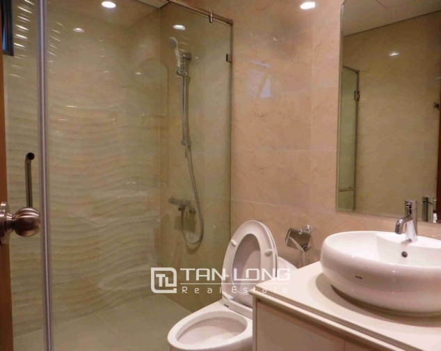 Majestic Vinhomes 54 Nguyen Chi Thanh condominium, Dong Da dist , Hanoi for lease 4