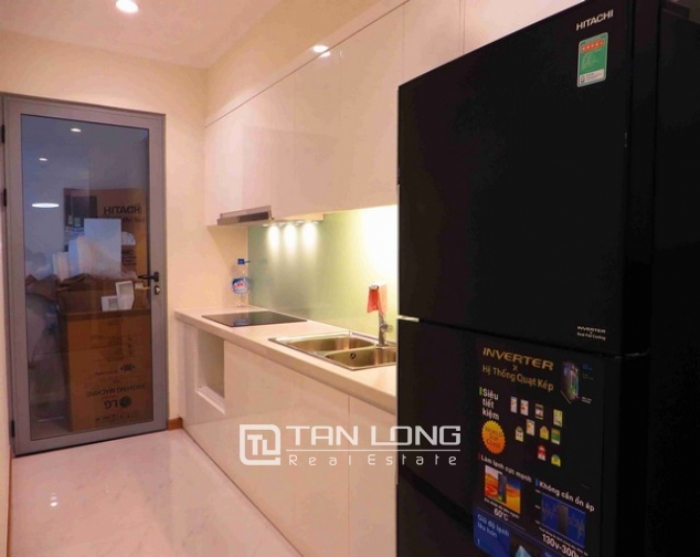 Majestic Vinhomes 54 Nguyen Chi Thanh condominium, Dong Da dist , Hanoi for lease 4