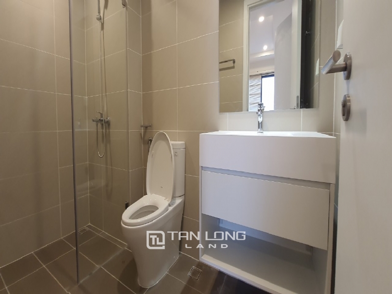 Moden 2-bedroom apartment for rent in Kosmo Tay Ho, Ha Noi 1