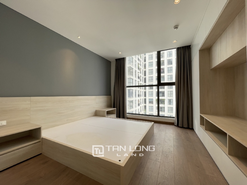 Newly furnished 3 bedroom apartment for rent in R1 building Sunshine Riverside 9