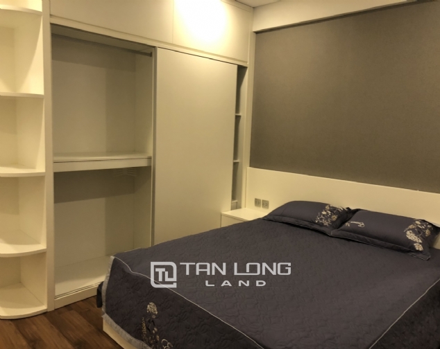 Nice 2-bedroom apartment for lease in Block N03-T2, Diplomatic Corps, Bac Tu Liem District 5