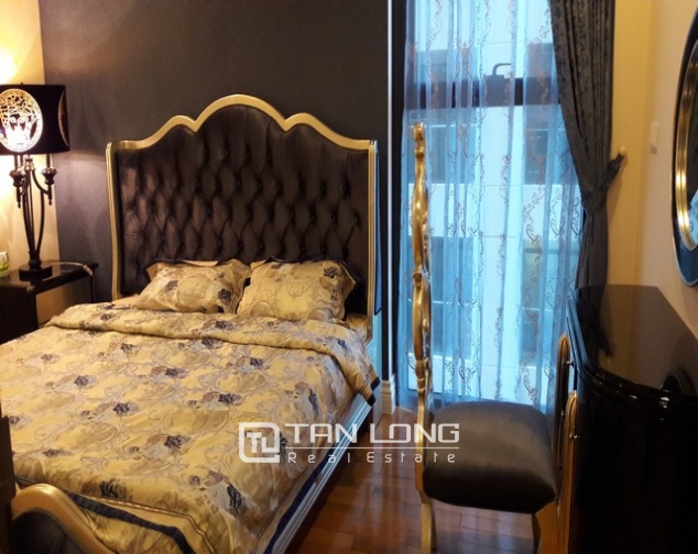 Nice apartment in Hoang Thanh building for rent. 3
