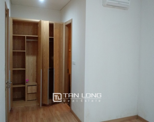 Nice golden Palace apartment in Nam Tu Liem dist, Hanoi for lease 2
