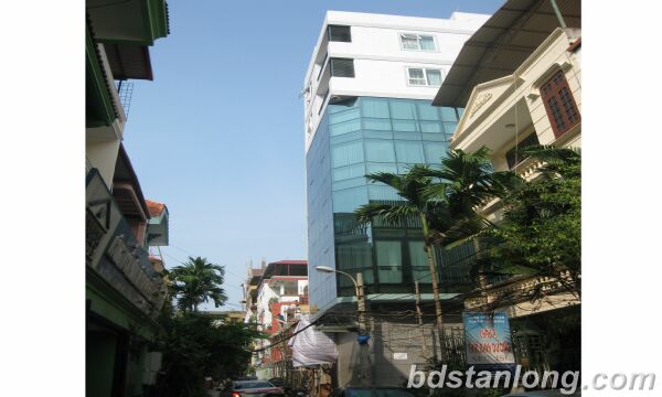 Office for rent in Lang Ha, Dong Da, Ha Noi.
