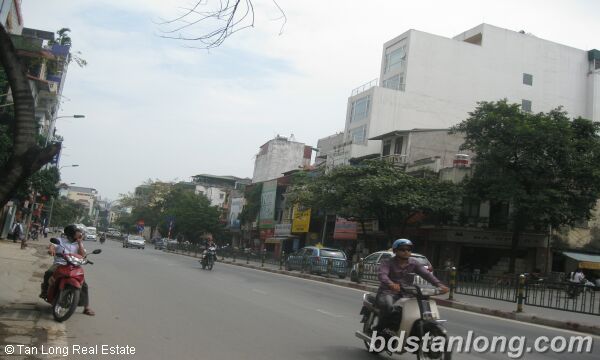 Office for rent in Ton Duc Thang, Dong Da district. 2