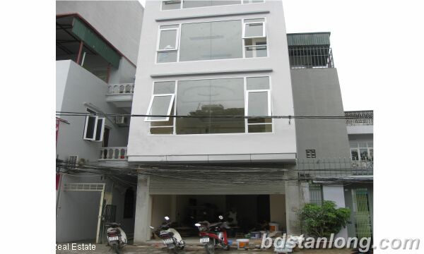 Office in Dang Van Ngu, Dong Da district for rent. 1