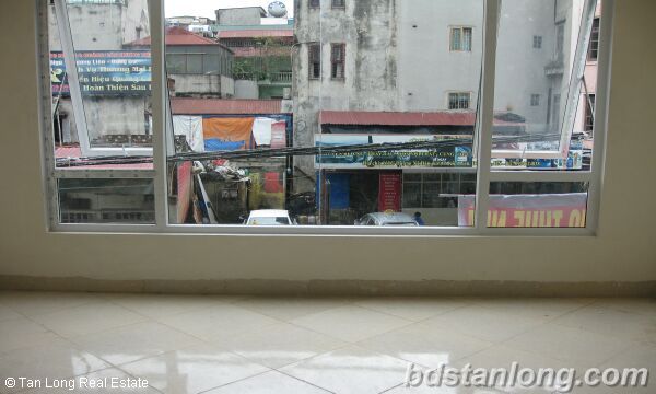 Office in Dang Van Ngu, Dong Da district for rent. 2