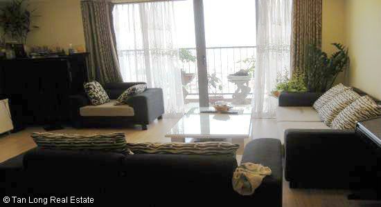 Rent nice apartment in block A, 88 Lang Ha 1