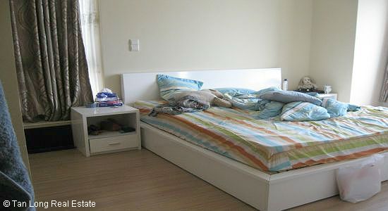 Rent nice apartment in block A, 88 Lang Ha 4