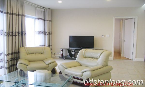 Rental apartment in Golden Westlake, Tay Ho district. 4