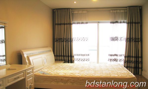 Rental apartment in Golden Westlake, Tay Ho district. 2