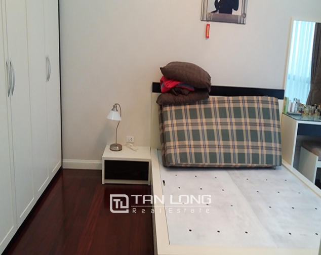 Rental apartment nice 3 bedrooms middle floor R1 building in Royal City 6
