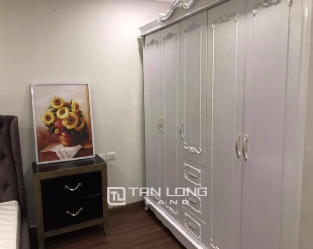 Royal furnishing 3 bedroom apartment for lease in N01-T5 Diplomatic Corps 7