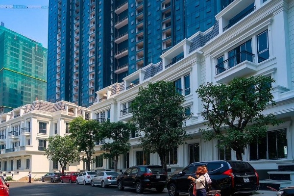 Shophouse for rent in Sunshine City. 130sqr