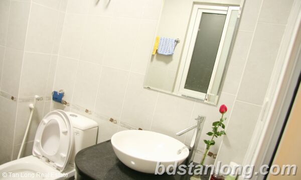 Studio apartments for rent in Le Duan street, Dong Da district, Hanoi 1