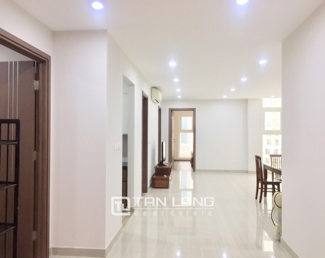 Super brandnew and modern 3 bedroom apartment for rent in L3 The Link Ciputra 1