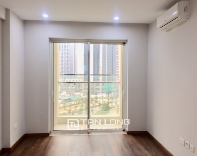 Super brandnew and modern 3 bedroom apartment for rent in L3 The Link Ciputra 7