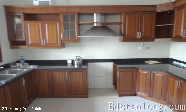 Unfurnished villa for rent in D4 Ciputra Hanoi. 5