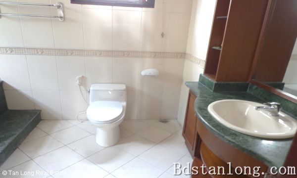 Unfurnished villa for rent in D4 Ciputra Hanoi. 6